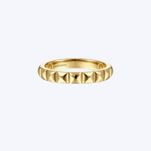 Load image into Gallery viewer, 14K Yellow Gold Pyramid Ring
