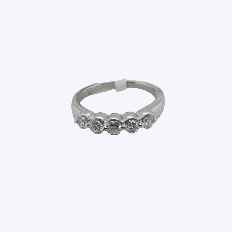 Single-Prong 5 Diamond Band