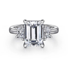 Load image into Gallery viewer, Barie Emerald Cut Three Stone Diamond Ring
