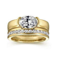 Load image into Gallery viewer, Bara Half Bezel East West Oval Diamond Ring
