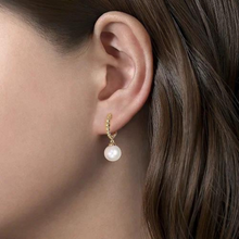 Load image into Gallery viewer, Pearls Drop Huggie Earrings
