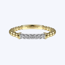 Load image into Gallery viewer, Band Stackable with Diamond Pave Center Bar
