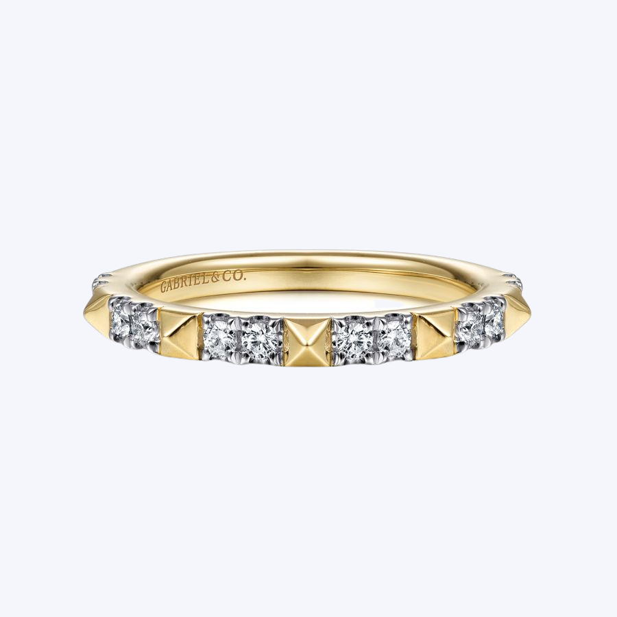 Alternating Diamond and Pyramid Stackable Ring