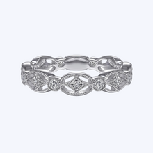 Load image into Gallery viewer, Vintage Intricate Cutout Diamond Ring
